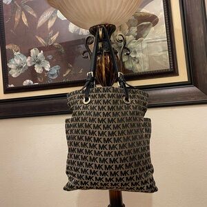 MICHAEL Michael Kors Black and Tan Logo Tote